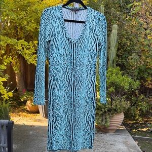 BCBGMaxAzria Blue and Black Patterned Long Sleeve Dress